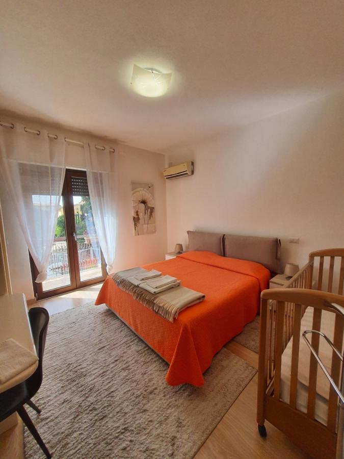 Bed and Breakfast Sole D'Oro Iun S4354 La Maddalena  Exteriér fotografie